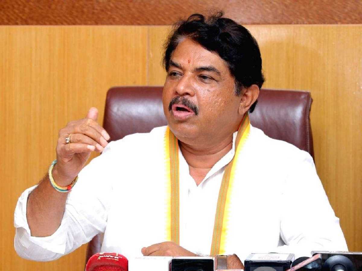 मुडा मामले में शामिल सभी लोगों के पासपोर्ट जब्त किए जाएं: कर्नाटक भाजपा